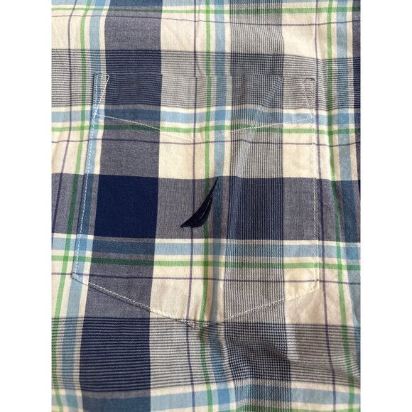 Nautica Shirt Mens Lg Blue & Green Plaid Short Sleeve Button Up Casual - Picture 3 of 8
